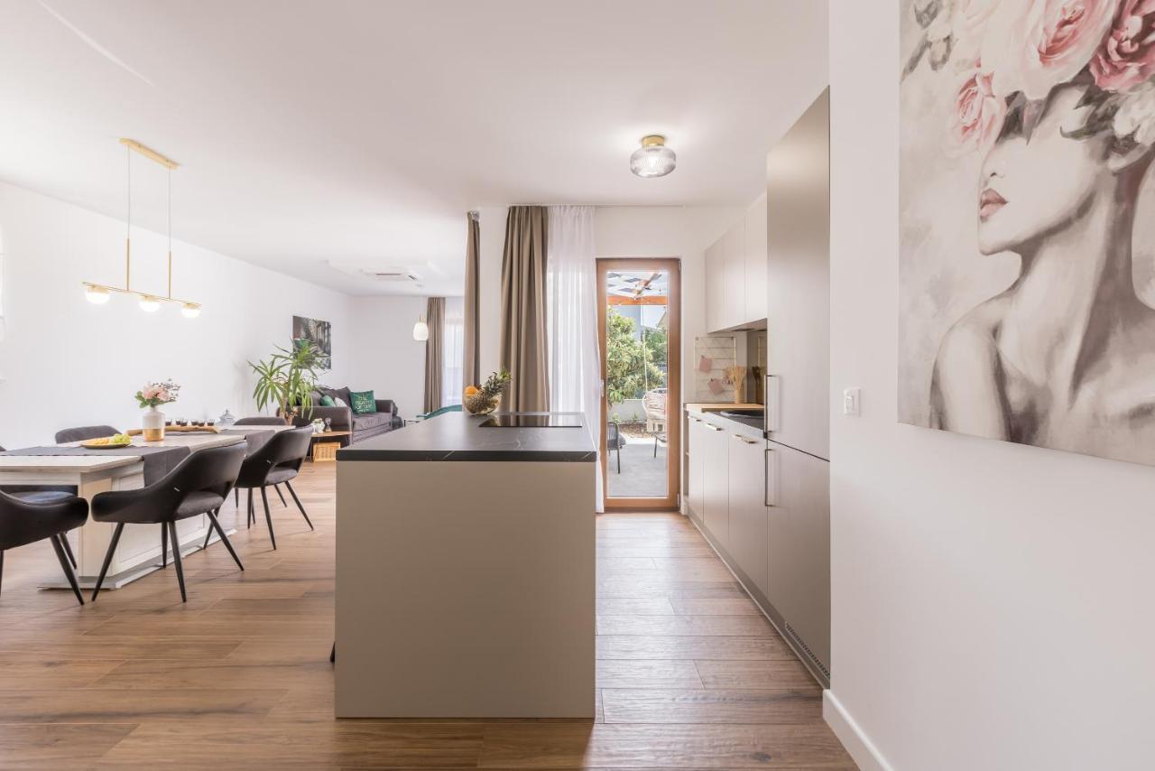 Villa Mamma Mia Kaštela Екстериор снимка